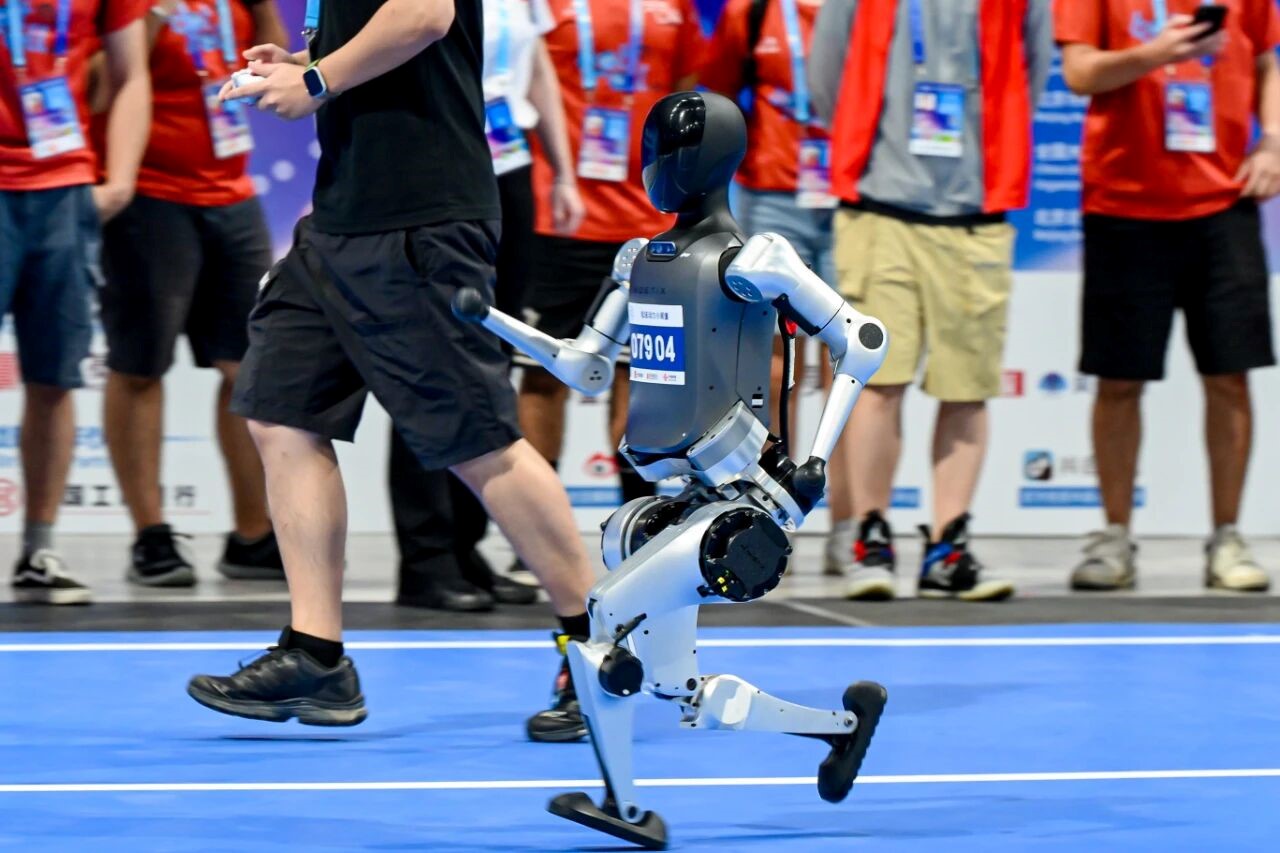 Beijing Mayor Yin Yong Visits Noetix Robotics for Research, Promoting the Commercialization and Large-scale Application of Humanoid Robots