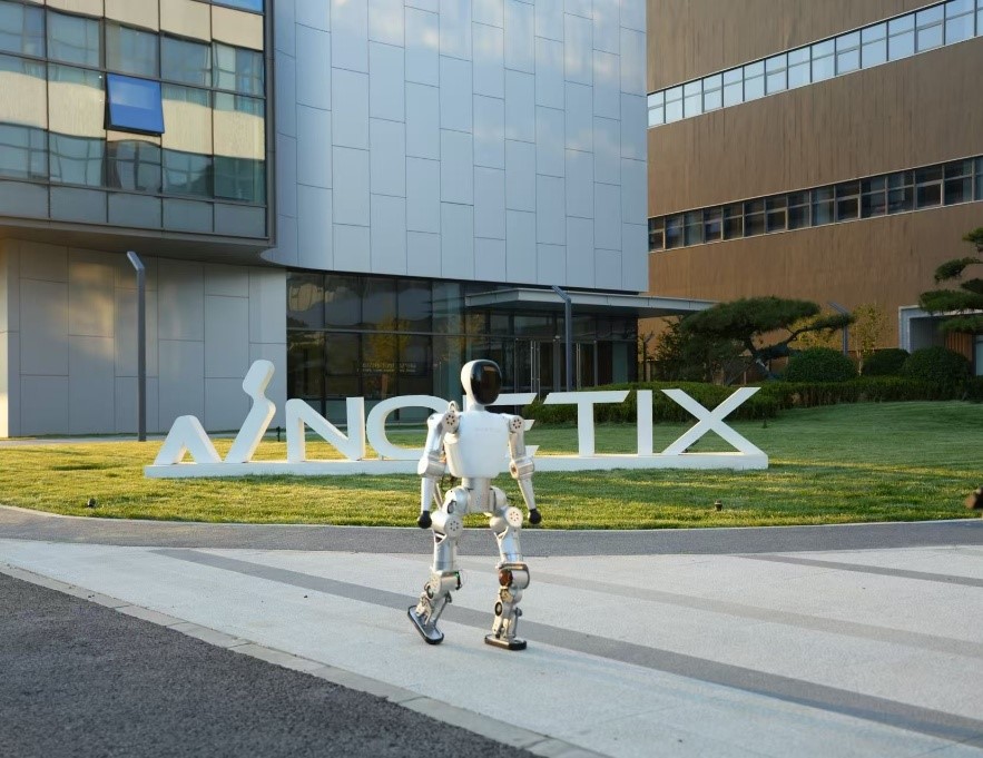 Raising nearly 500 million RMB within a month, partnering with Coding Cat, Noetix Robotics opens a new chapter in the education market